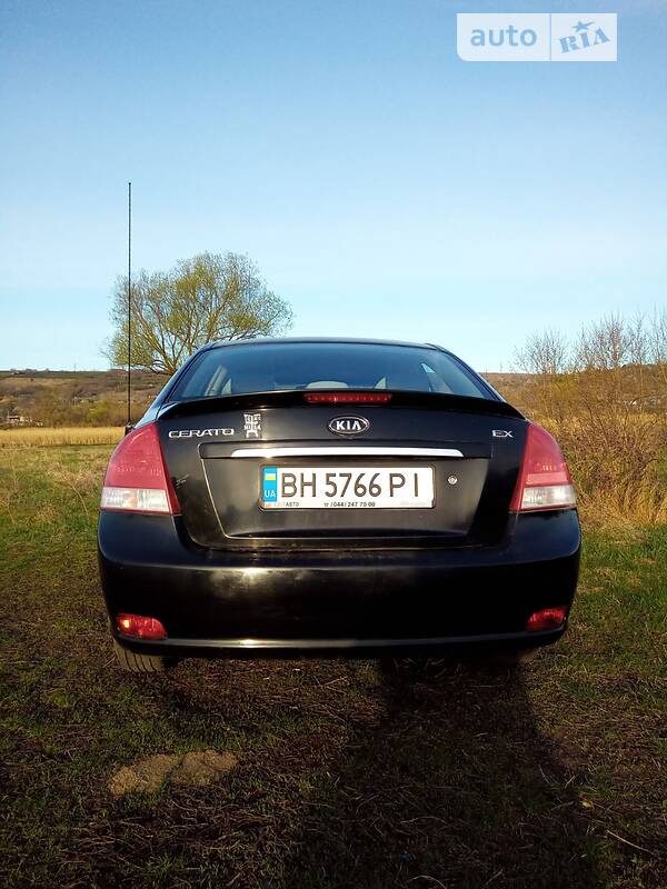 Седан Kia Cerato 2007 в Подольске