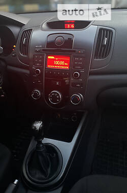 Седан Kia Cerato 2009 в 