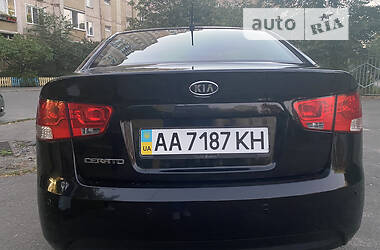 Седан Kia Cerato 2009 в 