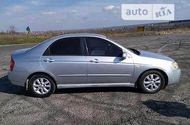 Седан Kia Cerato 2005 в Днепре