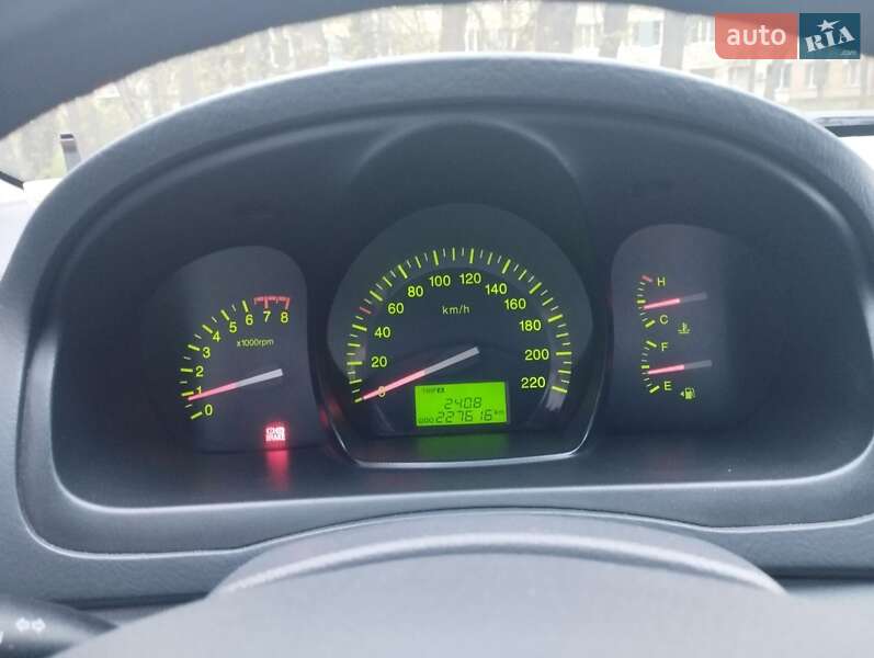 Седан Kia Cerato 2007 в Остер