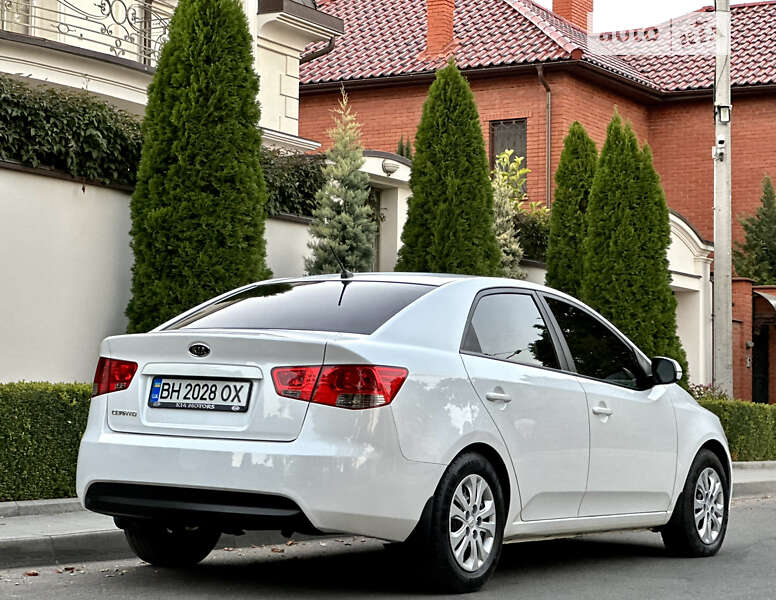 Седан Kia Cerato 2011 в Одессе