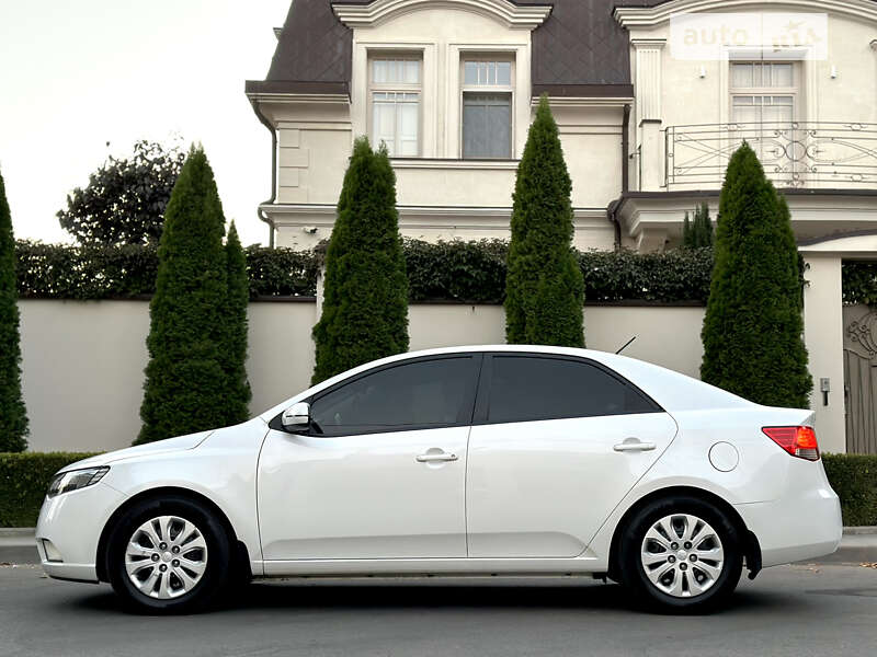 Седан Kia Cerato 2011 в Одессе