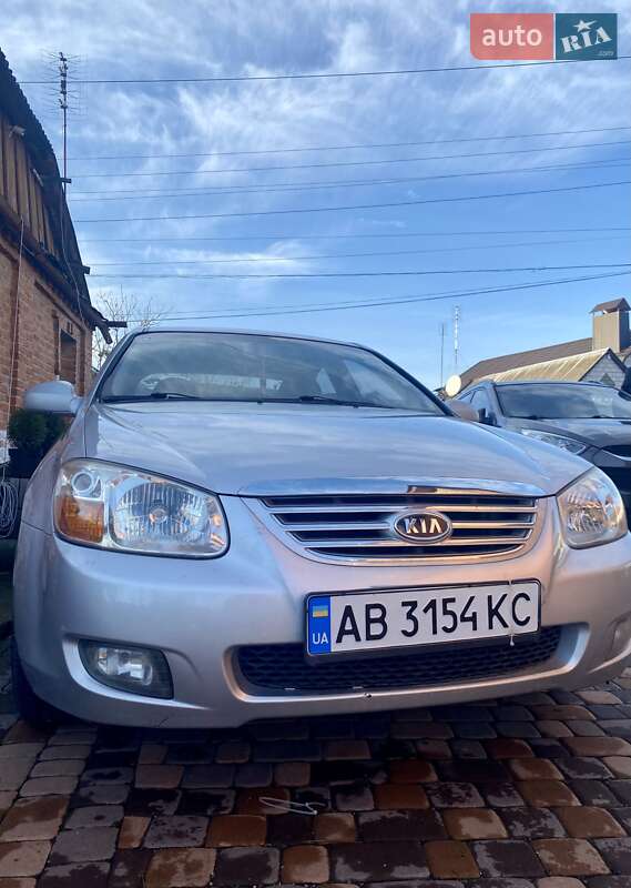 Седан Kia Cerato 2006 в Хмельнике