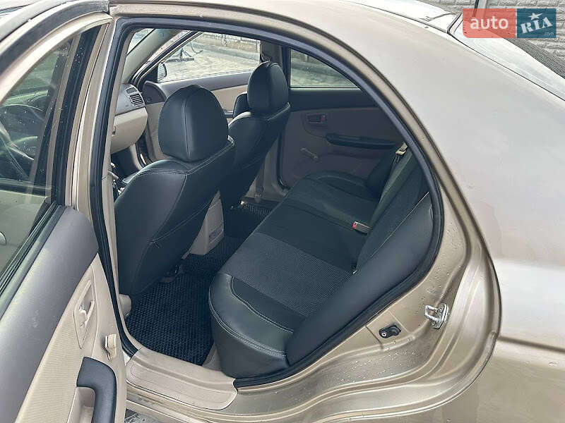 Седан Kia Cerato 2007 в Запорожье