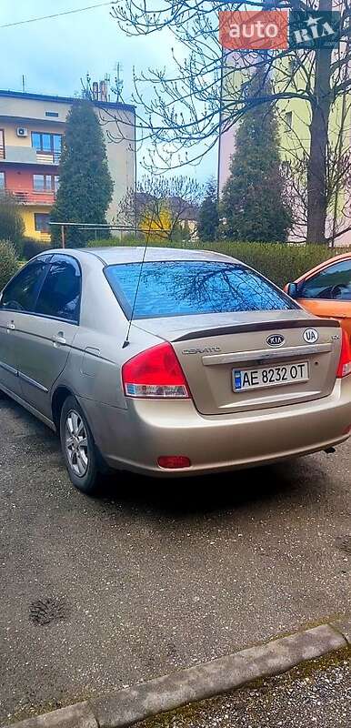 Седан Kia Cerato 2007 в Кривому Розі