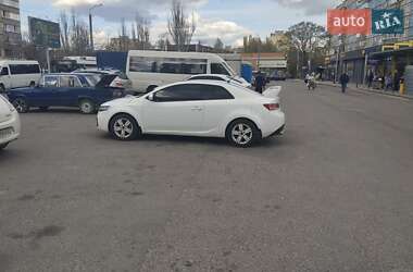 Купе Kia Cerato 2012 в 