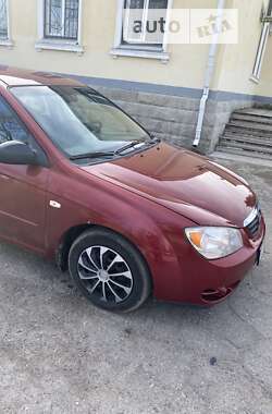 Хэтчбек Kia Cerato 2005 в Новомосковске