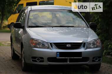 Хэтчбек Kia Cerato 2006 в Луцке