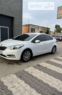 Седан Kia Cerato 2013 в Киеве