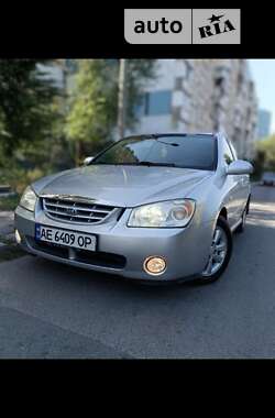 Седан Kia Cerato 2005 в Днепре