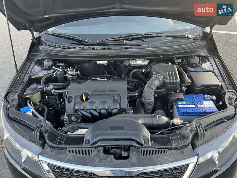 Седан Kia Cerato 2012 в Софіївській Борщагівці