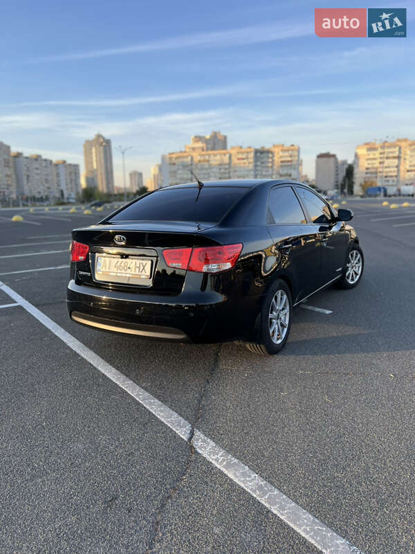 Седан Kia Cerato 2012 в Софіївській Борщагівці