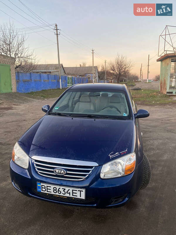 Седан Kia Cerato 2006 в Южноукраїнську