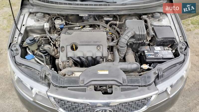 Седан Kia Cerato 2012 в Полтаві