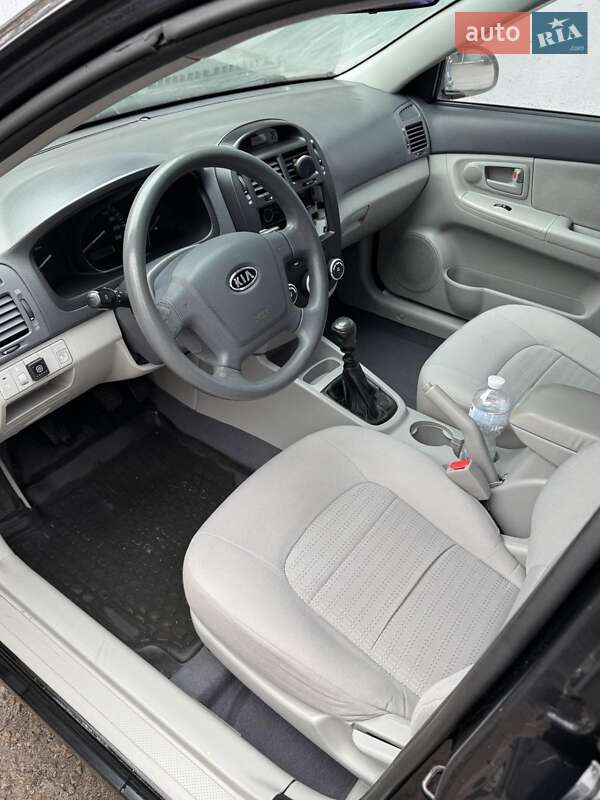 Седан Kia Cerato 2008 в Каменском