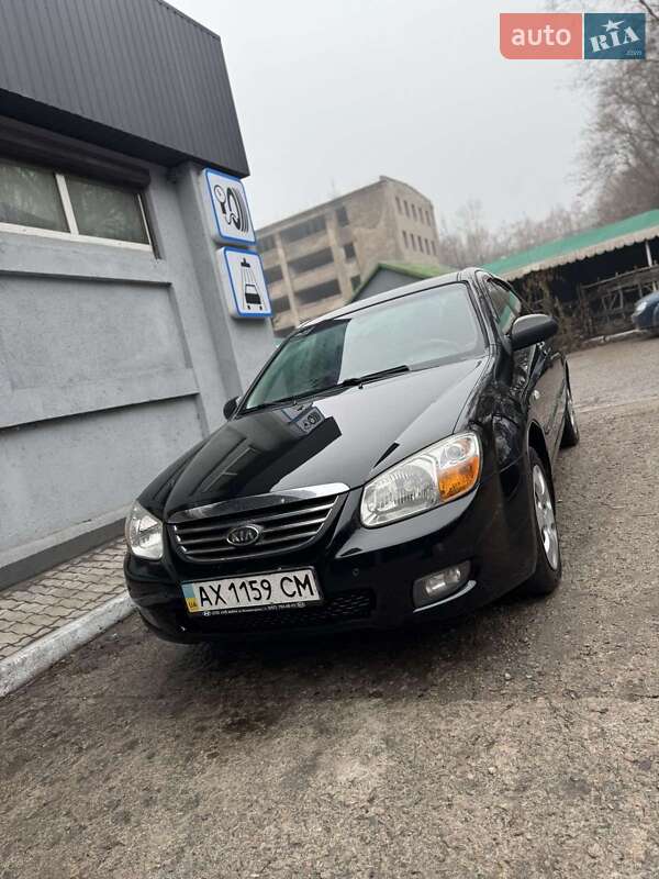 Седан Kia Cerato 2008 в Каменском