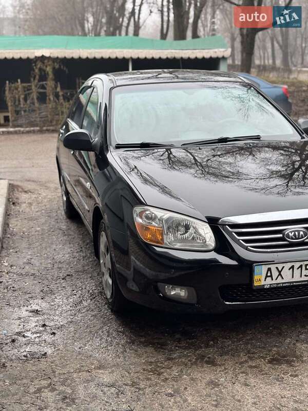 Седан Kia Cerato 2008 в Каменском