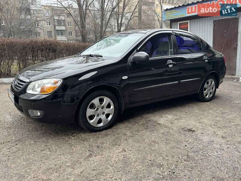 Седан Kia Cerato 2008 в Каменском