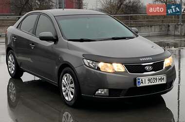 Седан Kia Cerato 2012 в Києві