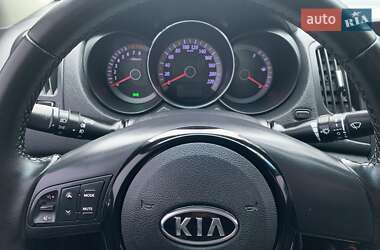 Седан Kia Cerato 2012 в Києві