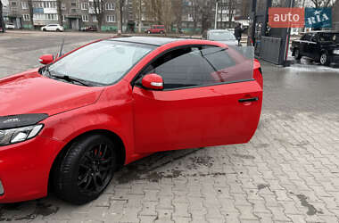 Купе Kia Cerato 2010 в 