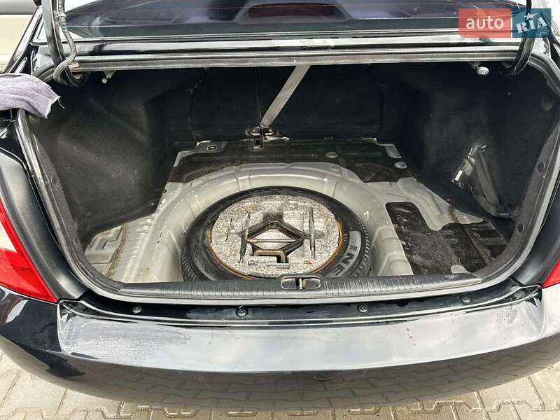 Седан Kia Cerato 2006 в Чернівцях