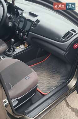 Седан Kia Cerato 2009 в 
