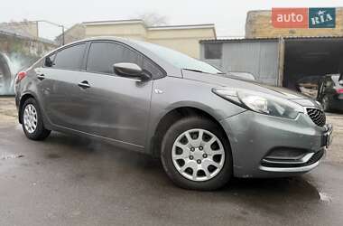Седан Kia Cerato 2014 в 