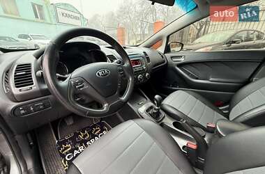 Седан Kia Cerato 2014 в 