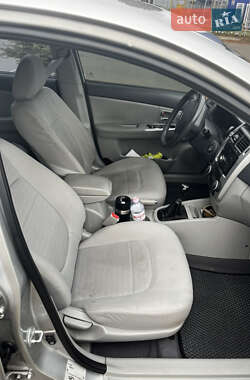 Седан Kia Cerato 2008 в 