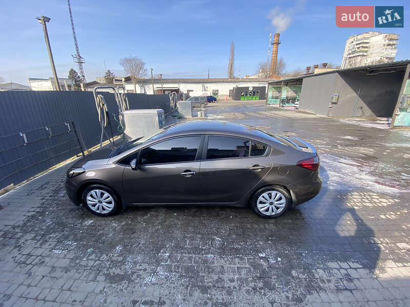 Седан Kia Cerato 2013 в Запорожье