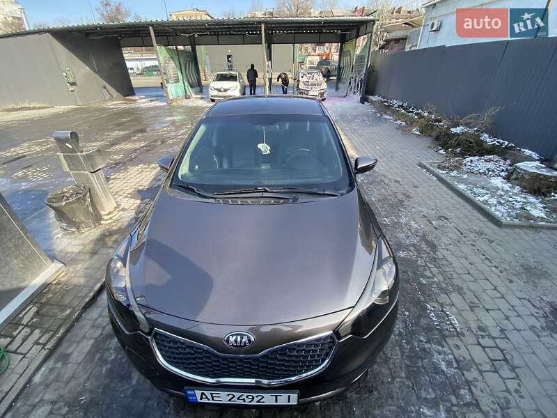 Седан Kia Cerato 2013 в Запорожье