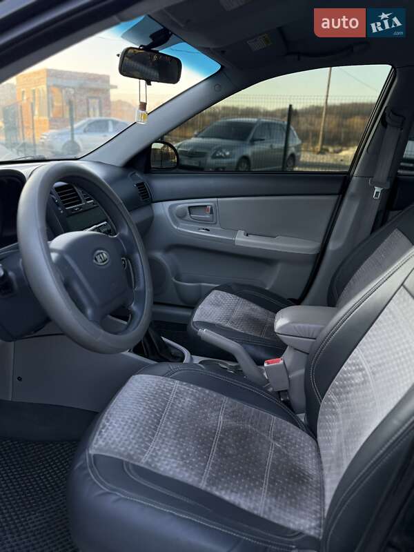 Седан Kia Cerato 2007 в Трускавце