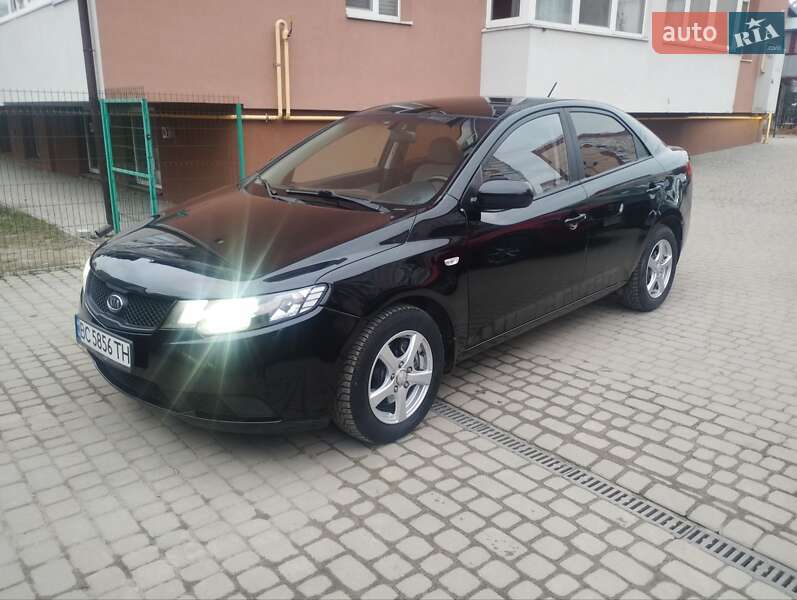 Седан Kia Cerato 2009 в Львові