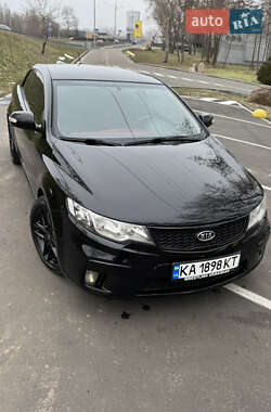 Купе Kia Cerato 2010 в Києві