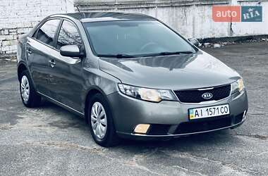 Седан Kia Cerato 2011 в Києві