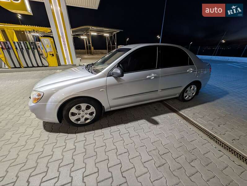 Седан Kia Cerato 2007 в Киеве