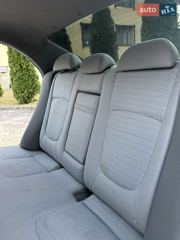 Седан Kia Cerato 2007 в Яремче