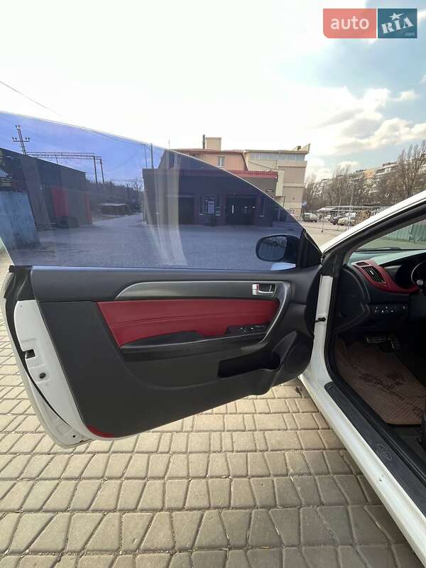 Купе Kia Cerato 2011 в Запоріжжі