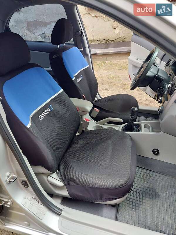 Седан Kia Cerato 2008 в Івано-Франківську