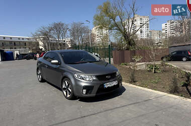 Купе Kia Cerato 2012 в 