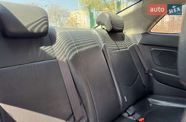 Купе Kia Cerato 2012 в 