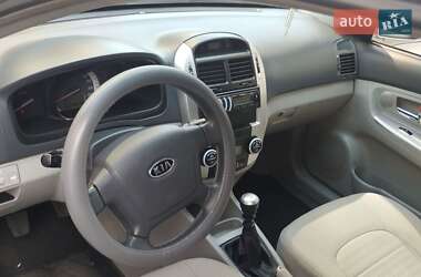 Седан Kia Cerato 2006 в 