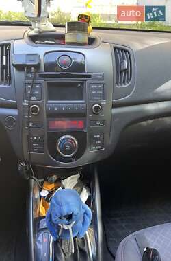 Седан Kia Cerato 2012 в 