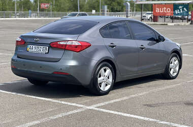 Седан Kia Cerato 2015 в 