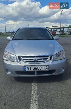 Седан Kia Cerato 2005 в Івано-Франківську