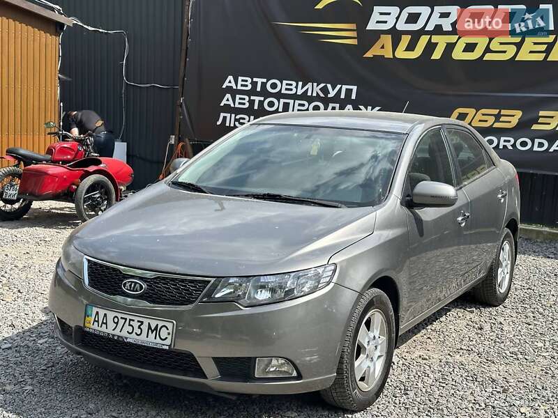 Седан Kia Cerato 2011 в 