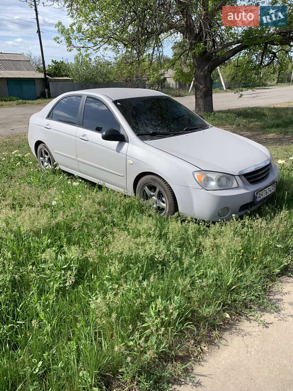 Седан Kia Cerato 2005 в 