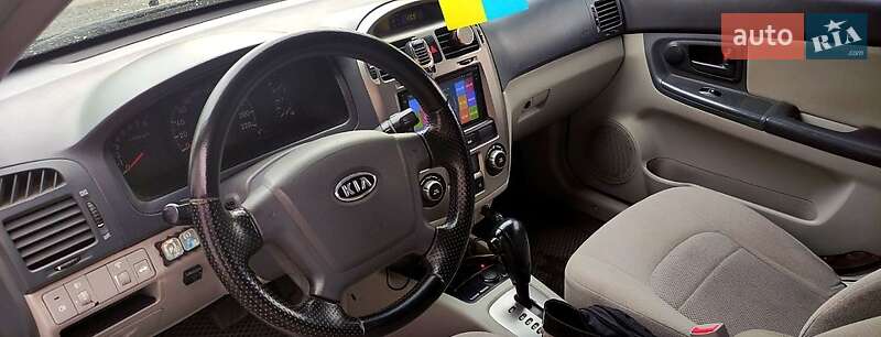 Седан Kia Cerato 2006 в Кам'янському